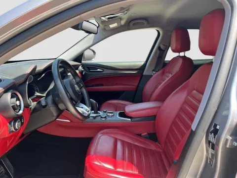 Alfa Romeo Stelvio 2.2 t Veloce Ti Q4 210cv auto - Immagine 9