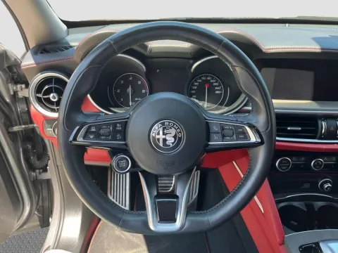 Alfa Romeo Stelvio 2.2 t Veloce Ti Q4 210cv auto - Immagine 10