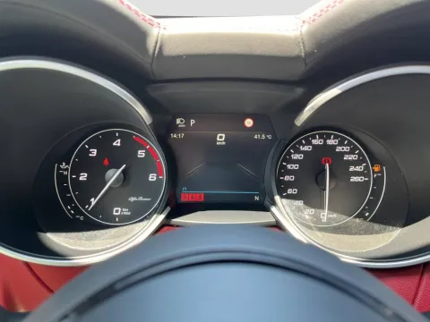 Alfa Romeo Stelvio 2.2 t Veloce Ti Q4 210cv auto - Immagine 11