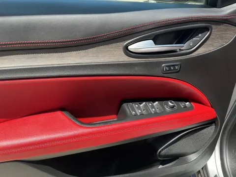 Alfa Romeo Stelvio 2.2 t Veloce Ti Q4 210cv auto - Immagine 12