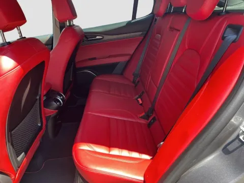 Alfa Romeo Stelvio 2.2 t Veloce Ti Q4 210cv auto - Immagine 13