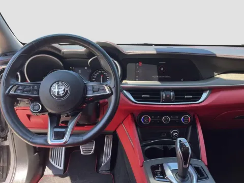 Alfa Romeo Stelvio 2.2 t Veloce Ti Q4 210cv auto - Immagine 14