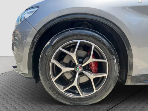Alfa Romeo Stelvio 2.2 t Veloce Ti Q4 210cv auto - Immagine 22