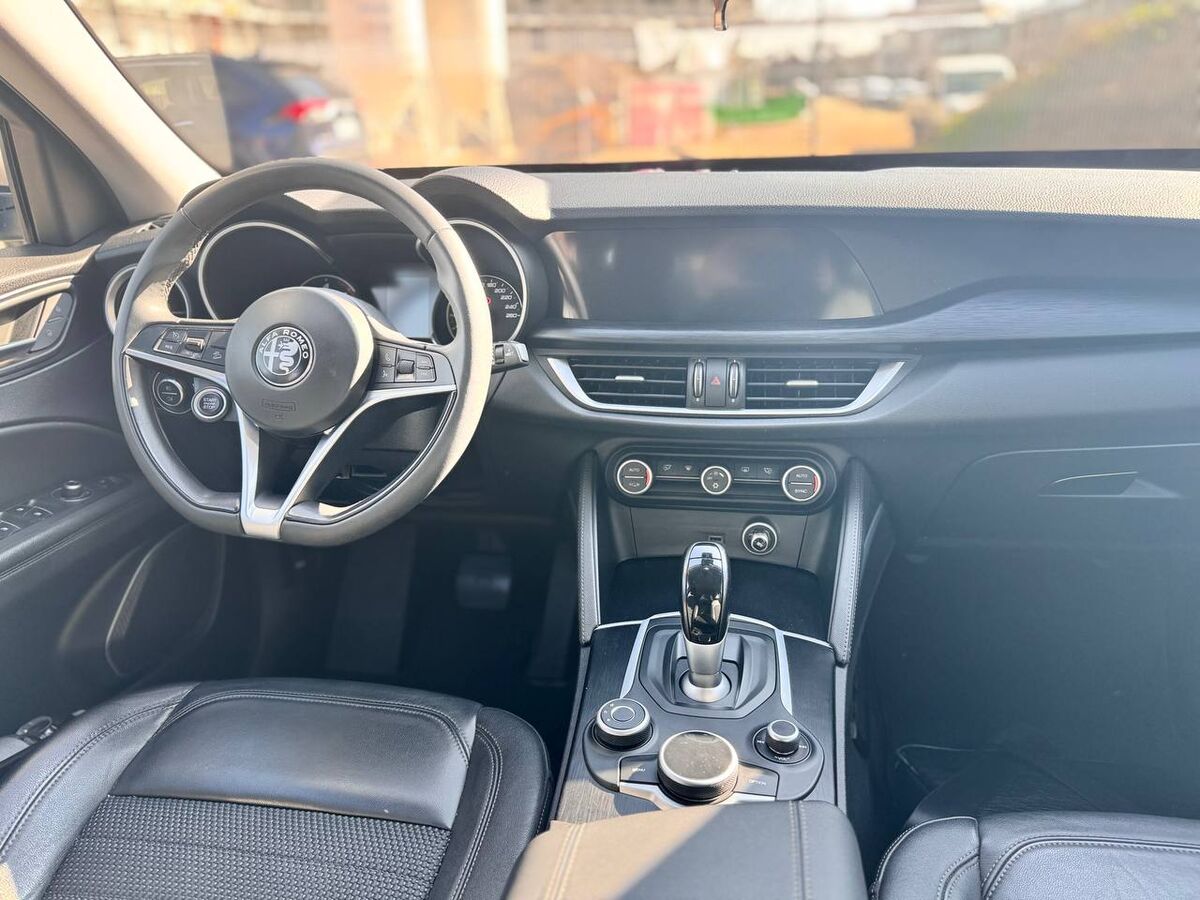 Alfa Romeo Stelvio 2.2 t Business rwd 180cv auto - Immagine 23