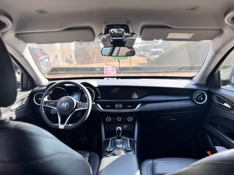 Alfa Romeo Stelvio 2.2 t Business rwd 180cv auto - Immagine 24
