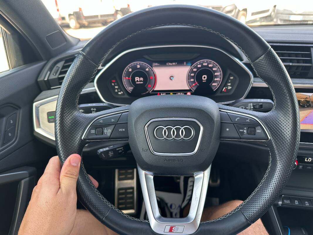 Audi Q3 Sportback 40 2.0 tdi S line edition quattro 200cv s-tronic - Immagine 5