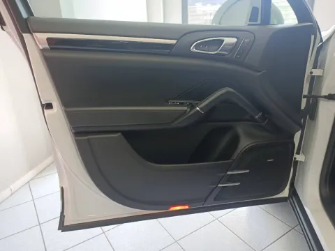 Porsche Cayenne 3.0 tiptronic - Immagine 9