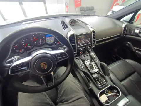 Porsche Cayenne 3.0 tiptronic - Immagine 15
