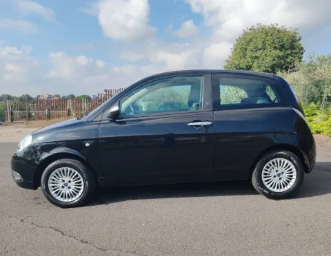 Lancia Ypsilon 1.2 8v Argento - Immagine 9