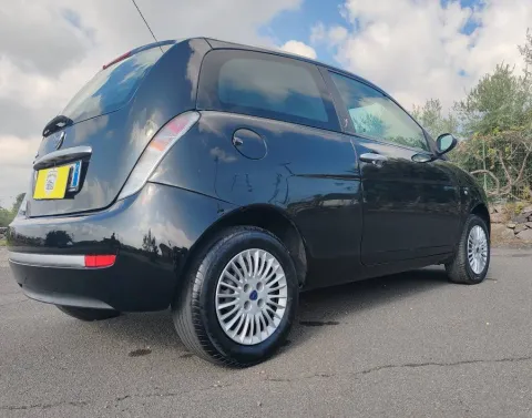 Lancia Ypsilon 1.2 8v Argento - Immagine 14