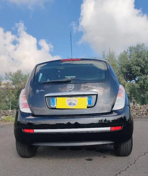 Lancia Ypsilon 1.2 8v Argento - Immagine 18
