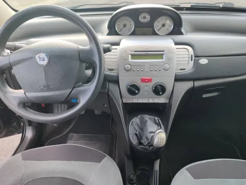 Lancia Ypsilon 1.2 8v Argento - Immagine 20