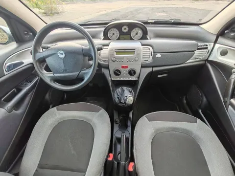 Lancia Ypsilon 1.2 8v Argento - Immagine 21