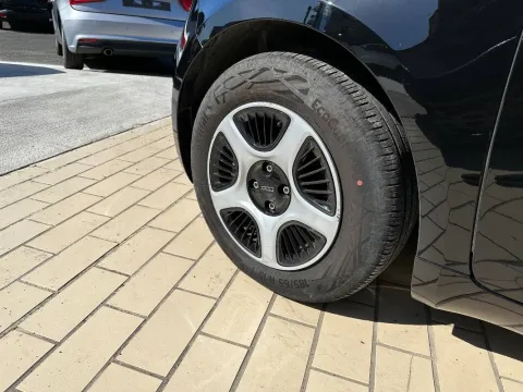 Fiat 500e 42 kWh - Immagine 4