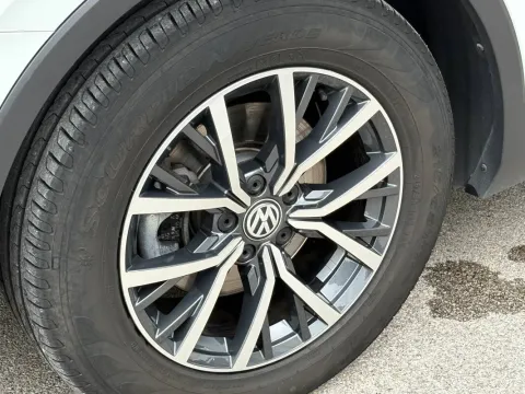 Volkswagen Tiguan 1.6 tdi Business 115cv - Immagine 8