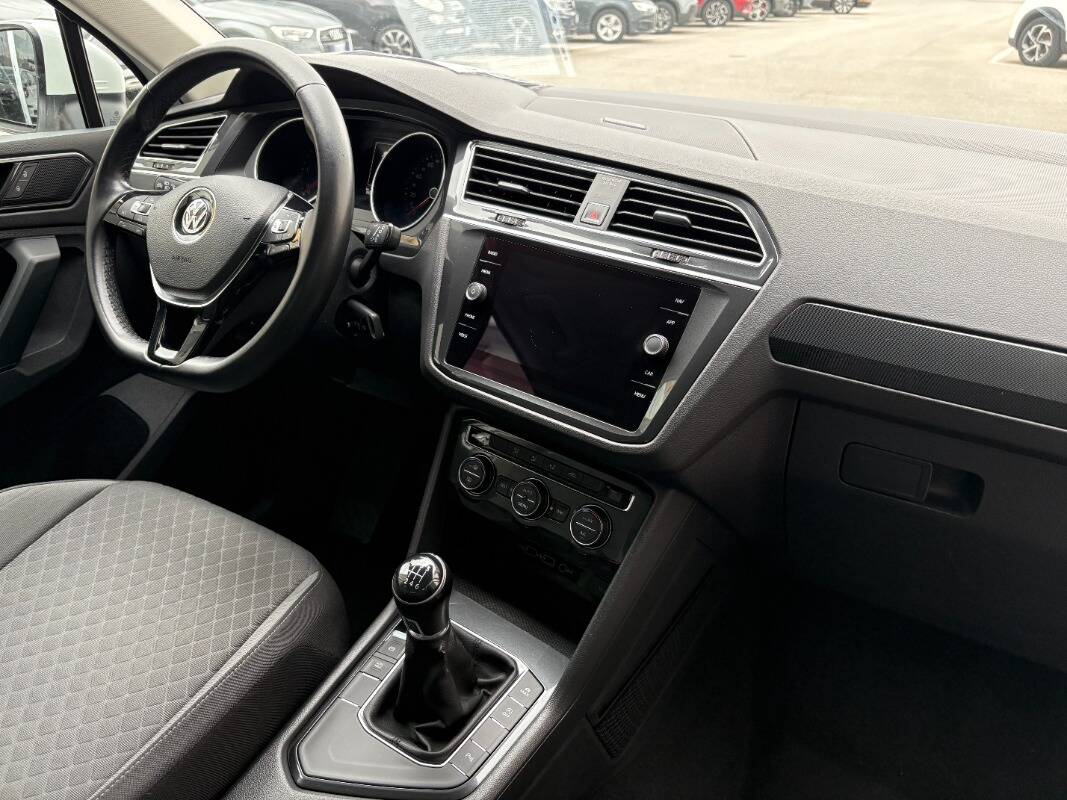 Volkswagen Tiguan 1.6 tdi Business 115cv - Immagine 11