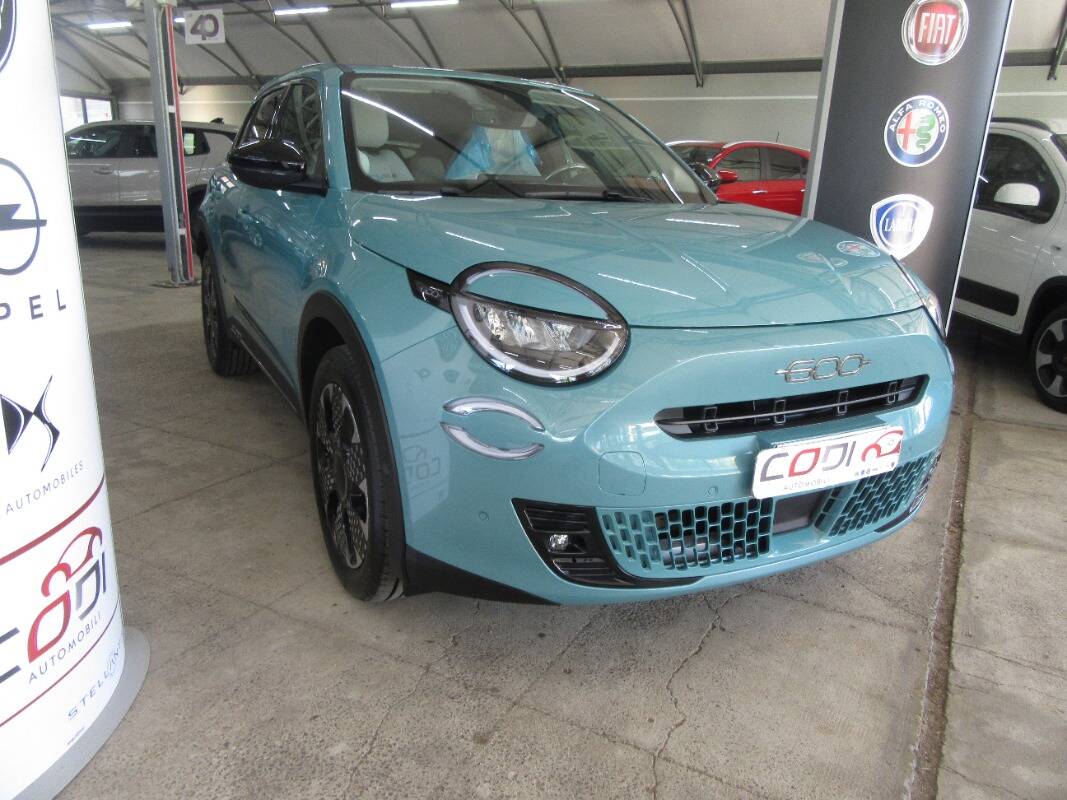Fiat 600 1.2 hybrid La Prima 110cv auto - Immagine 2