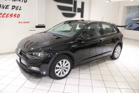 Volkswagen Polo 5p 1.6 tdi Highline 95cv - Immagine 3