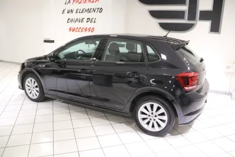 Volkswagen Polo 5p 1.6 tdi Highline 95cv - Immagine 4