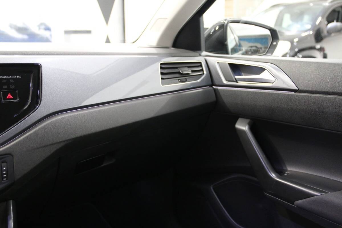 Volkswagen Polo 5p 1.6 tdi Highline 95cv - Immagine 18