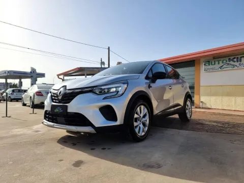 Renault Captur 1.5 blue dci Business 115cv edc - Immagine 3