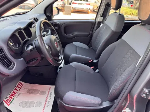 Fiat Panda 1.0 firefly hybrid City Life s&s 70cv 5p.ti - Immagine 8