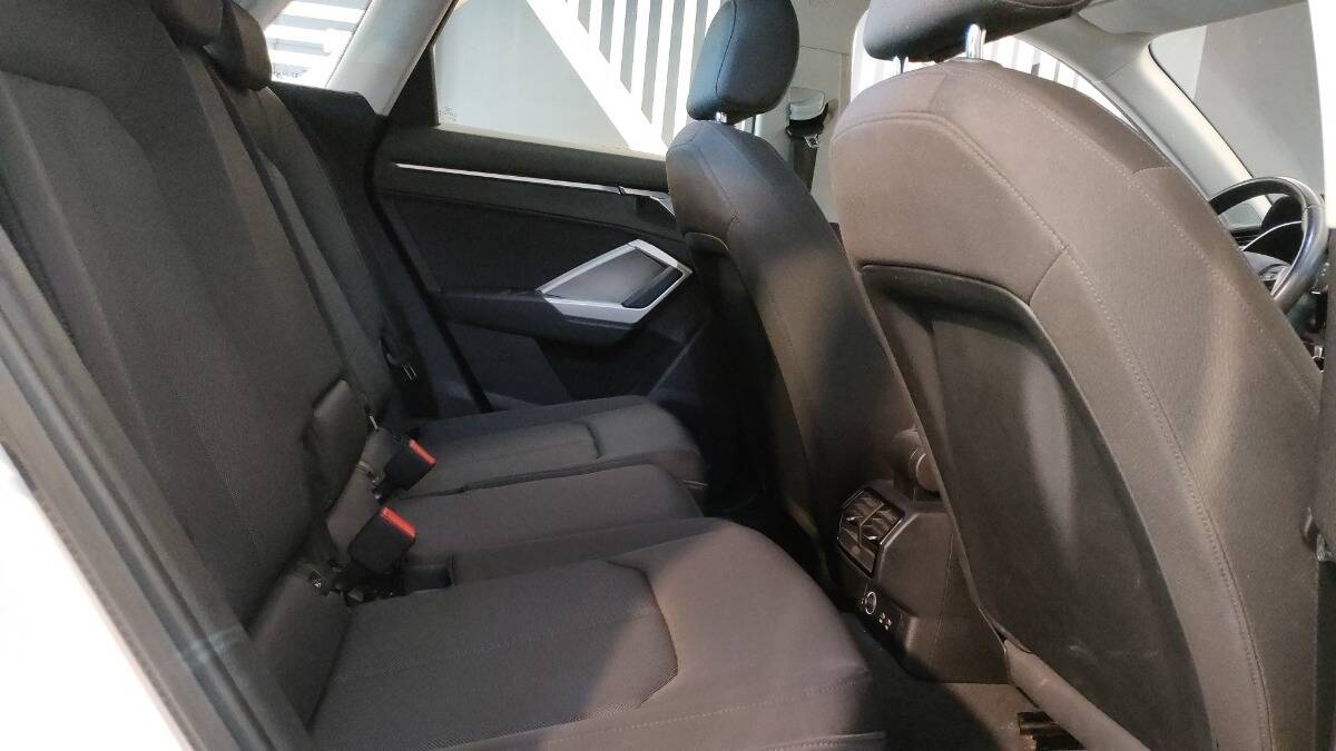 Audi Q3 40 2.0 tdi Business quattro 190cv s-tronic - Immagine 17