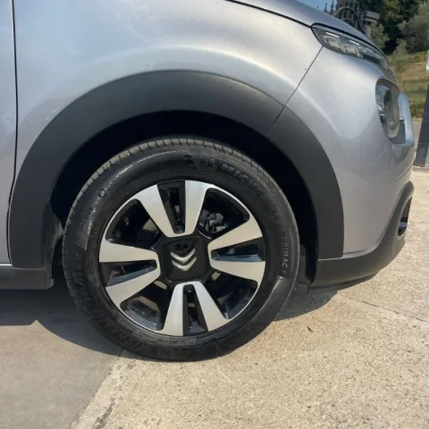 Citroen C3 1.2 puretech Max s&s 110cv - Immagine 18