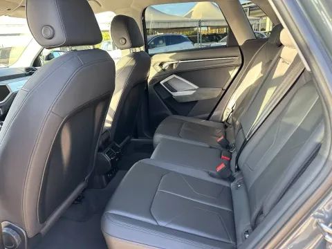 Audi Q3 35 2.0 tdi Business s-tronic - Immagine 5