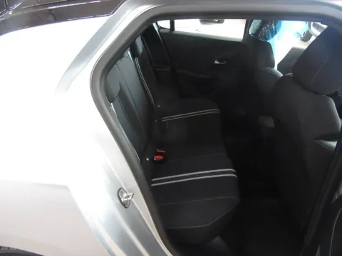 Opel Corsa 1.2 GS s&s 100cv at8 - Immagine 10