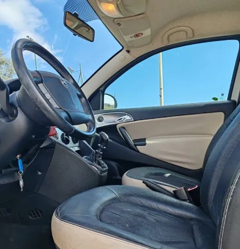 Lancia Ypsilon 1.4 8v E-Collection ecochic Gpl - Immagine 15
