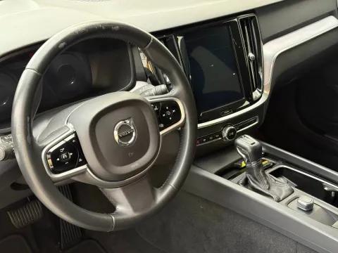 Volvo V60 Cross Country 2.0 d4 Pro awd geartronic - Immagine 17