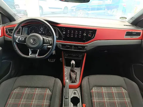 Volkswagen Polo 5p 2.0 tsi GTI 200cv dsg - Immagine 12