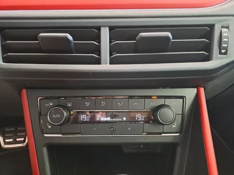 Volkswagen Polo 5p 2.0 tsi GTI 200cv dsg - Immagine 15