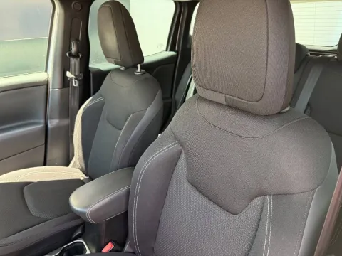 Jeep Renegade 2.0 mjt Limited 4wd 140cv - Immagine 18