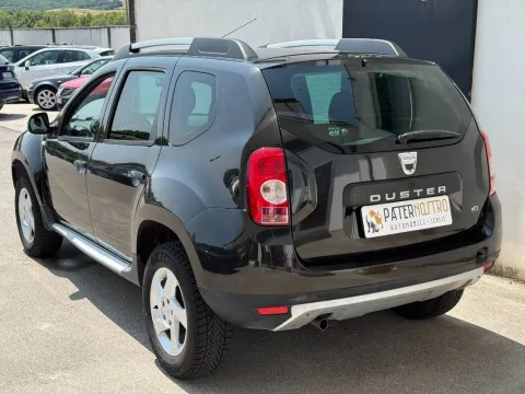 Dacia Duster 1.5 dci Laureate 4x2 110cv - Immagine 3