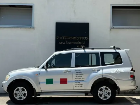 Mitsubishi Pajero 5p 2.5 tdi GLS-1 115cv - Immagine 2
