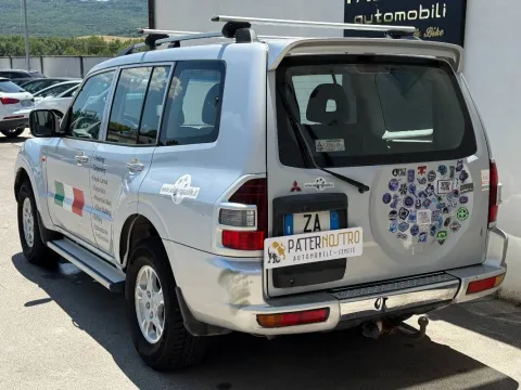 Mitsubishi Pajero 5p 2.5 tdi GLS-1 115cv - Immagine 3