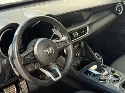 Alfa Romeo Stelvio 2.2 t Sprint Q4 210cv auto - Immagine 14