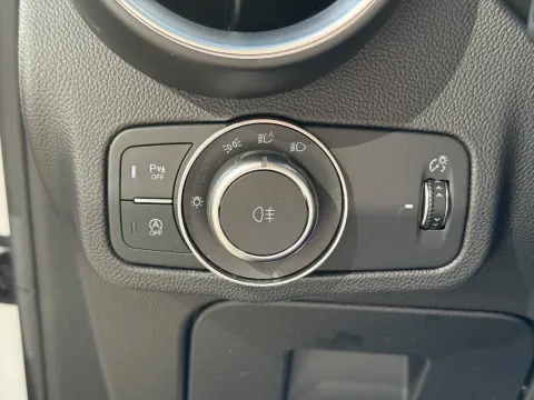 Alfa Romeo Stelvio 2.2 t Sprint Q4 210cv auto - Immagine 25