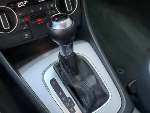 Audi Q3 2.0 tdi quattro 150cv s-tronic - Immagine 19