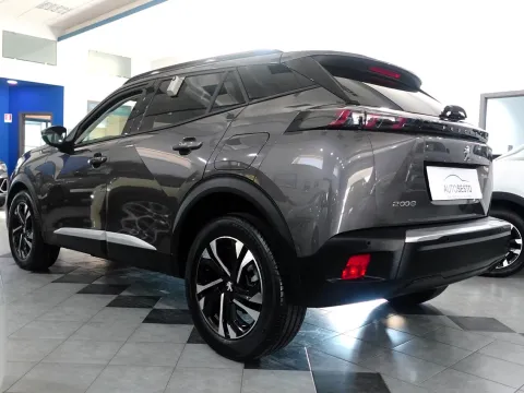Peugeot 2008 1.2 puretech Allure s&s 100cv - Immagine 5
