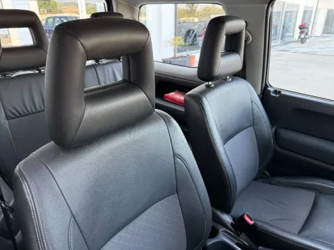 Suzuki Jimny 1.5 ddis Special 4wd - Immagine 13