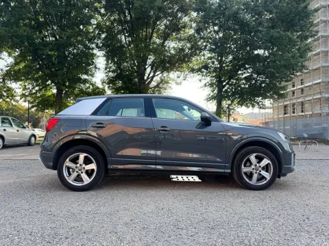 Audi Q2 35 1.5 tfsi S line edition s-tronic - Immagine 4
