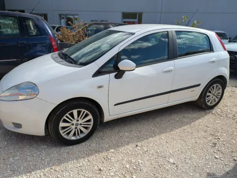 Fiat Grande Punto 3p 1.9 mjt Emotion 120cv 6m - Immagine 3