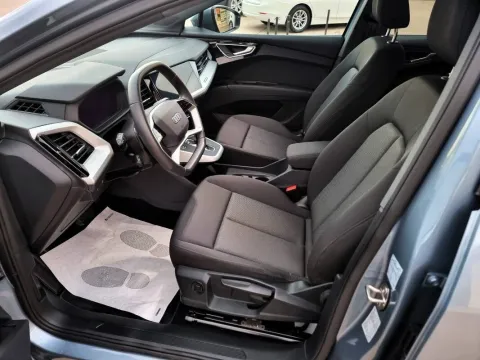 Audi Q4 e-tron 35 Business Advanced - Immagine 12