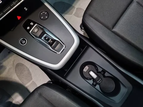 Audi Q4 e-tron 35 Business Advanced - Immagine 20
