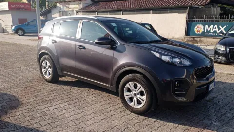Kia Sportage 1.7 crdi Active 2wd 115cv - Immagine 2