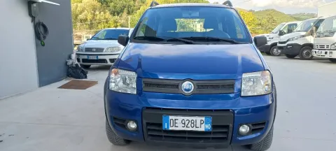 Fiat Panda 1.3 mjt 16v Climbing 4x4 - Immagine 11