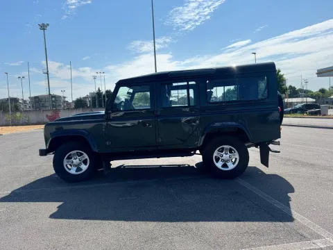Land Rover Defender 110 2.2 td LE SW - Immagine 7